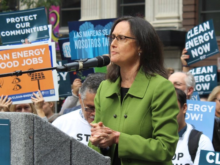  Lisa Madigan is joining 38 other attorneys general in demanding action on robocalls from telecommunication companies. (One Illinois/Ted Cox) 