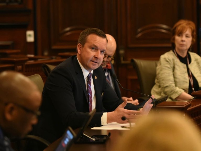 State Sen. Andy Manar is pushing an increase in the minimum teacher salary after a similar bill was vetoed by Gov. Rauner last year. (Sen. Andy Manar)